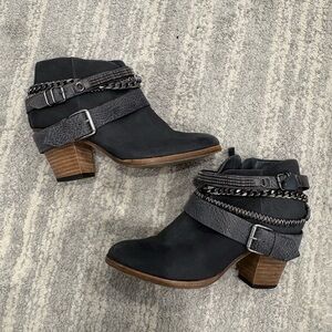 Dolce Vita booties